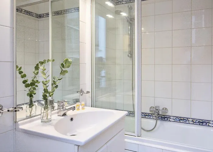 Des Grandes Ecoles Otel Paris