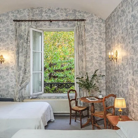 Hotell Des Grandes Ecoles 3*