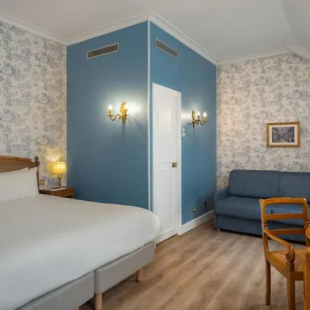 Des Grandes Ecoles Hotel 3*