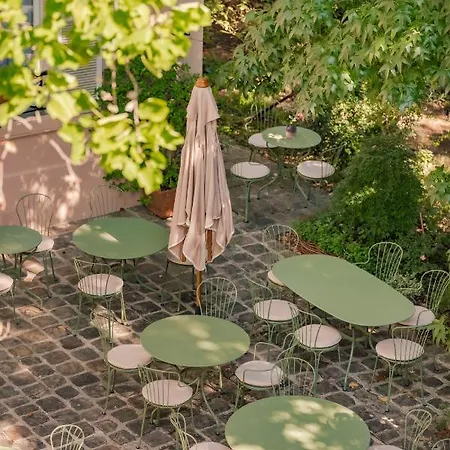 Hotel Des Grandes Ecoles Paris