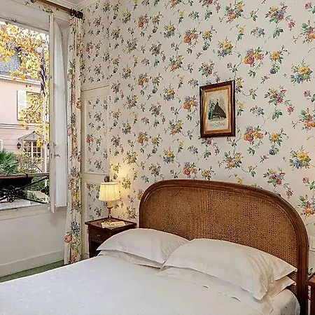 Hotel Des Grandes Ecoles