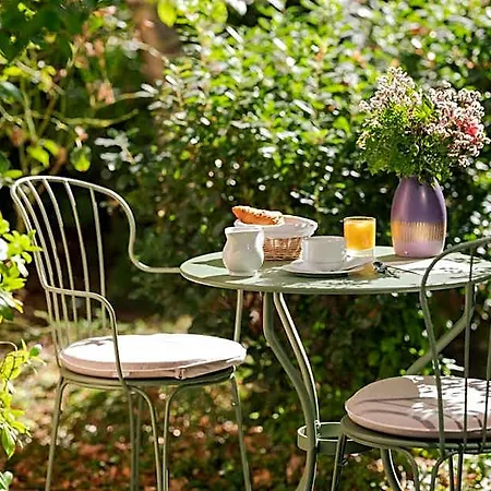 Des Grandes Ecoles Hotel 3*