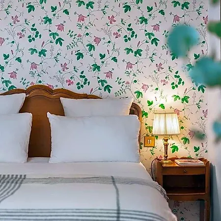 Des Grandes Ecoles Otel