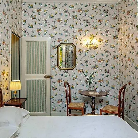 Отель Des Grandes Ecoles Quartier Latin 3*