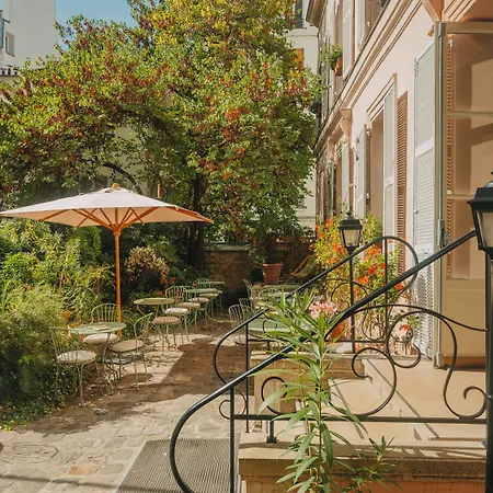 Отель Des Grandes Ecoles Quartier Latin