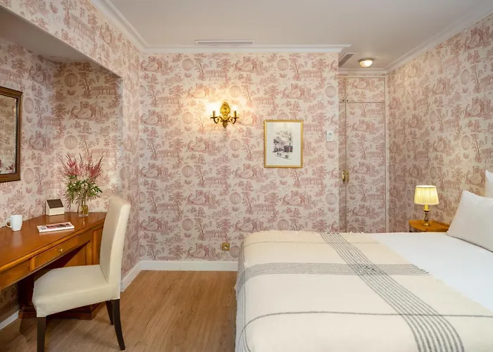 Des Grandes Ecoles 3*