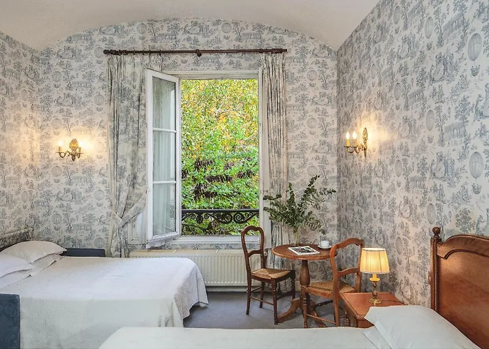 Hotel Des Grandes Ecoles 3*