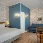 Des Grandes Ecoles Otel 3*