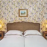 Des Grandes Ecoles Otel