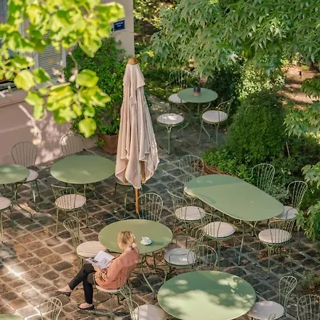 Des Grandes Ecoles Szálloda 3*